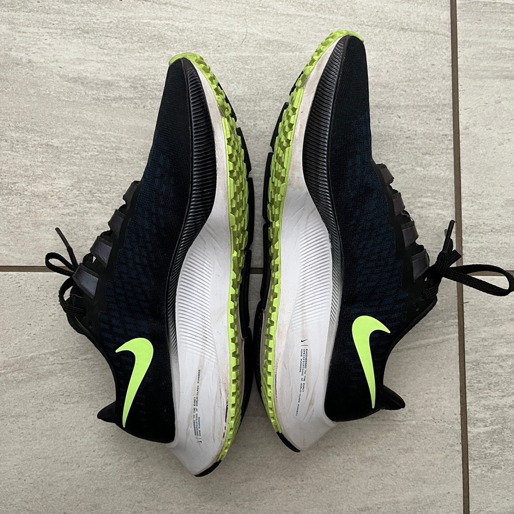 Nike Women’s Zoom Pegasus 37